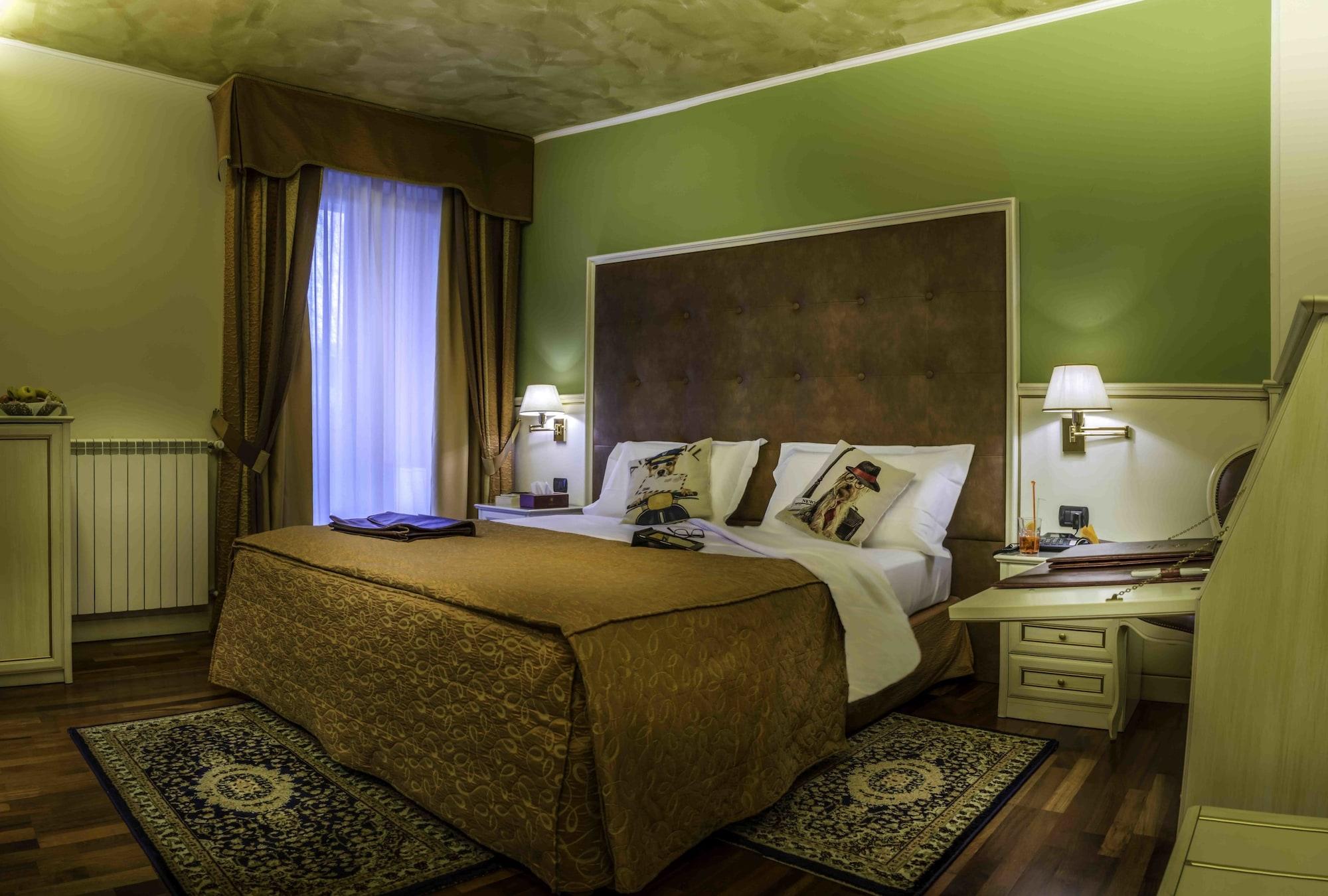 Hotel La Bussola Novara Ngoại thất bức ảnh