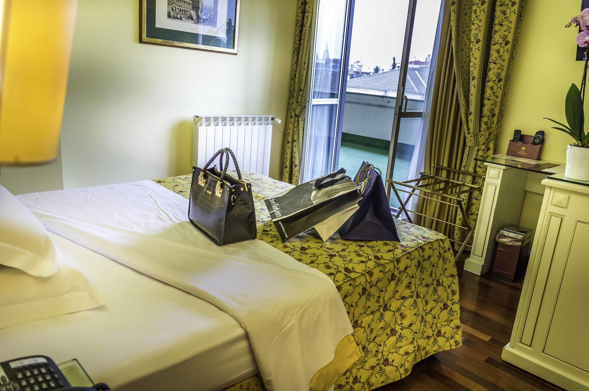 Hotel La Bussola Novara Ngoại thất bức ảnh